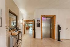 Andreus Golfhotel - Fahrstuhl Garage 5 Stockwerke