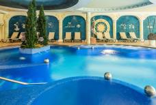 Alpin & Spa Resort Schwarzenstein - Active family pool