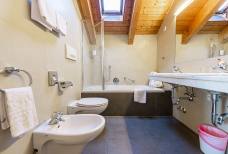 Goldenes Rössl - Badezimmer 302