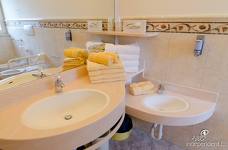 Apparthotel Heidi - Bagno camera 11