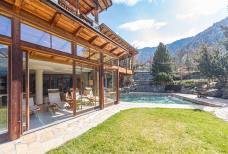Naturhotel Lüsnerhof - Terrasse und Garten