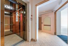 Hotel Maria Theresia: Ascensore