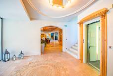 Hotel Seehof Nature Retreat - Fahrstühle