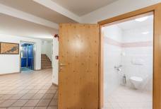 Restaurant Wochtla Kuchl - Barrierefreie Toilette Untergeschloss