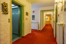 Hotel Schwarzenbach - Fahrstuhl