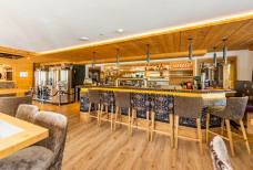 Bar und Speisesaal