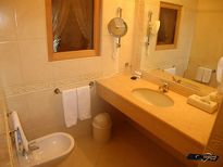Alpenhotel Plaza - Badezimmer