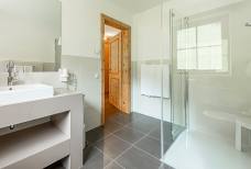 Hotel Alpenfrieden - Bad Zimmer 507 (Dependance)