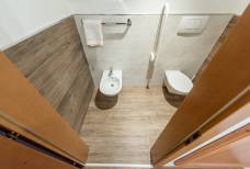 Bad Zimmer 106
