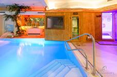 Wellness Hotel Engel - Hallenbad -1. Stock