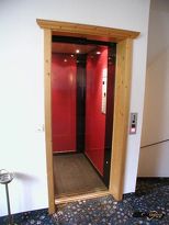 Schwarz Adler Turmhotel - Fahrstühle