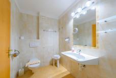Hotel Ortler - Bagno della camera n. 201