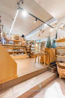 Krippenmuseum Maranatha - Interne Stufen zum Shop