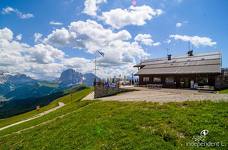 Seilbahn St. Ulrich - Furnes - Seceda: Panoramaterrasse Bergstation
