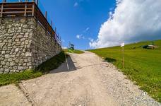 Seilbahn St. Ulrich - Furnes - Seceda: Rampe zur Panoramaterrasse
