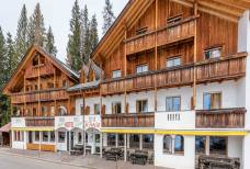Hotel Jú Furcia - Furkelpass - St. Vigil in Enneberg: Terrasse