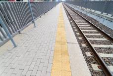 Bahnsteig 1