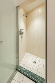 Hotel Lodenwirt - Umkleide und WC Wellness