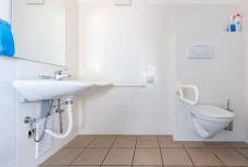 Toilette Bar/Kiosk Montiggl Badeort