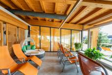 Wellnessbar und Terrasse