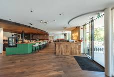 Ganis Resort - Bar and lounge areas