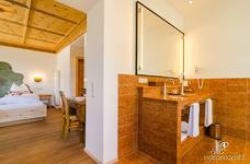 Relais & Châteaux Castel Fragsburg: Badezimmer 105